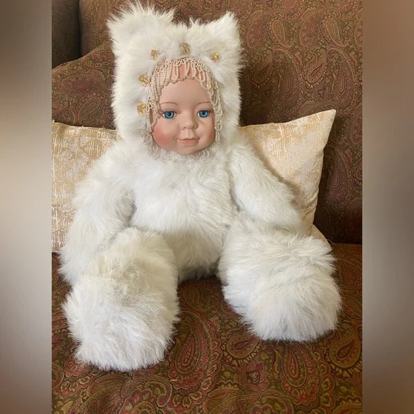 🧚♂️❄️Pearl Bear Doll❄️🧚♂️ - Picture 1 of 4